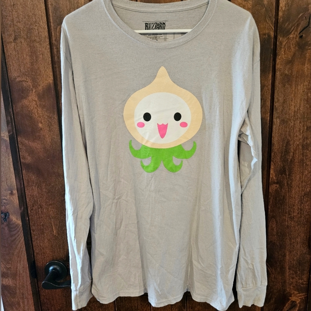 Overwatch Pachimari Shirt - Medium